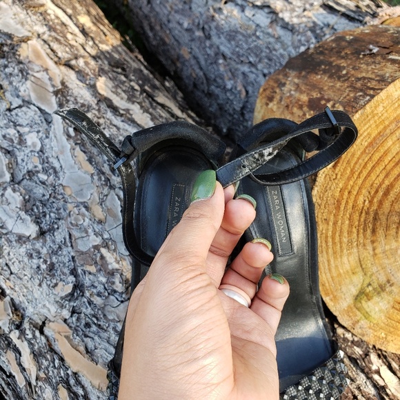 Studded heels - Picture 2 of 2